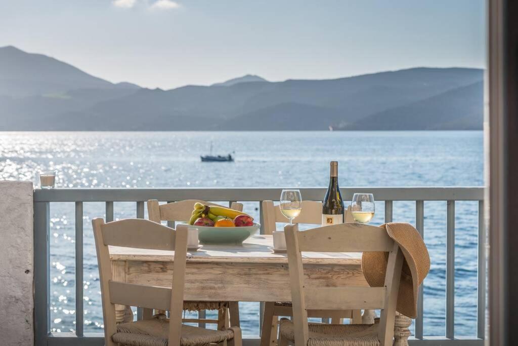 Capetan Nikolas-Boat House Klima  Екстер'єр фото